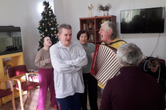 IMG-f45c4a6d0fbdcaed3834a1a6ba25ee33-V